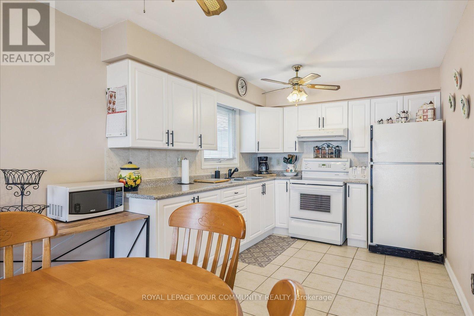 2762 Lone Birch Trail, Ramara, Ontario  L0K 1B0 - Photo 14 - S12408406