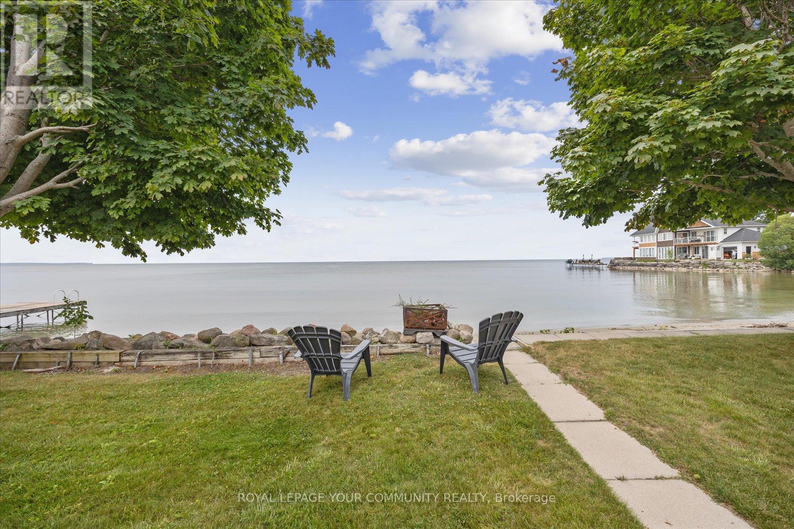 2762 Lone Birch Trail, Ramara, Ontario  L0K 1B0 - Photo 2 - S12408406