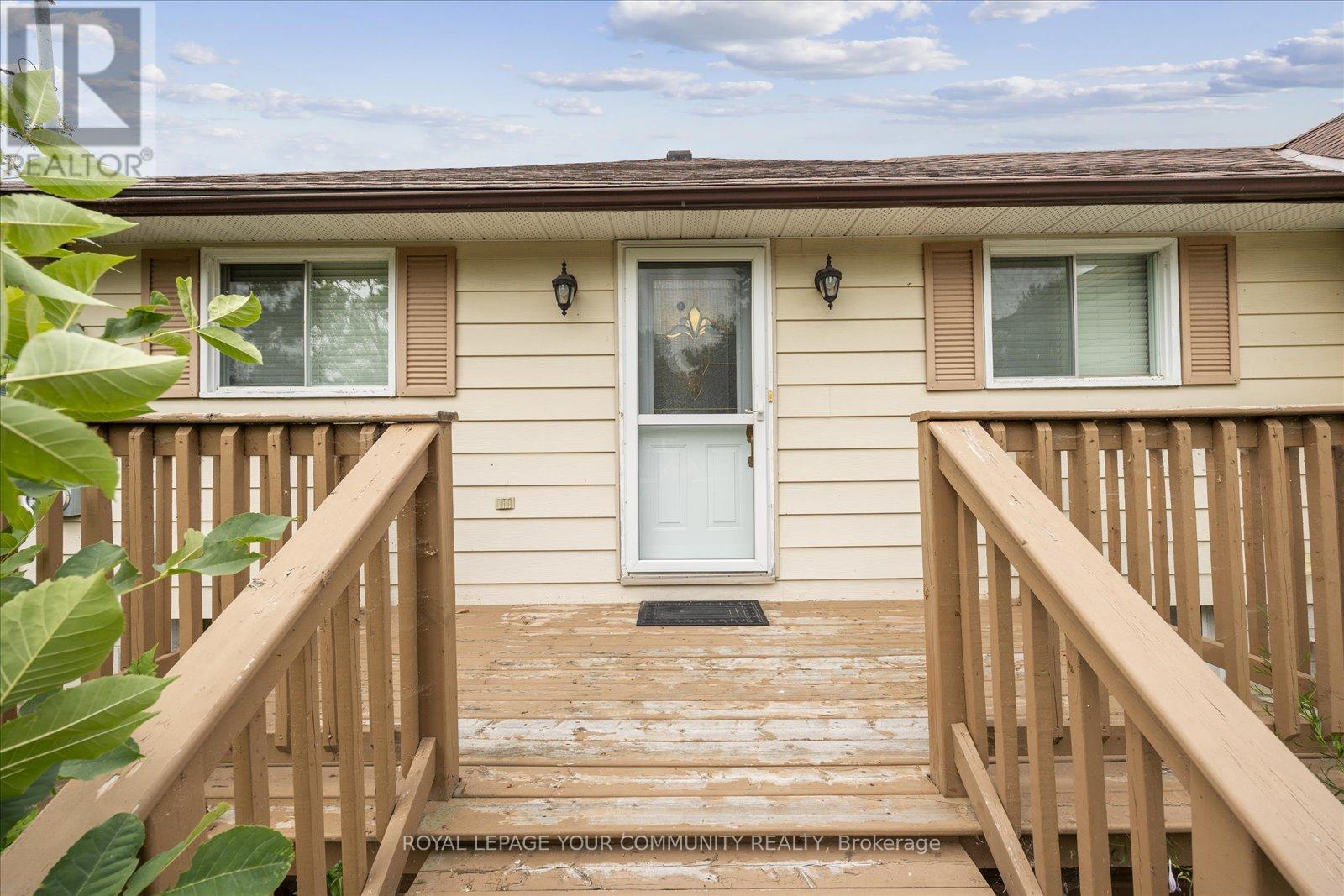 2762 Lone Birch Trail, Ramara, Ontario  L0K 1B0 - Photo 8 - S12408406