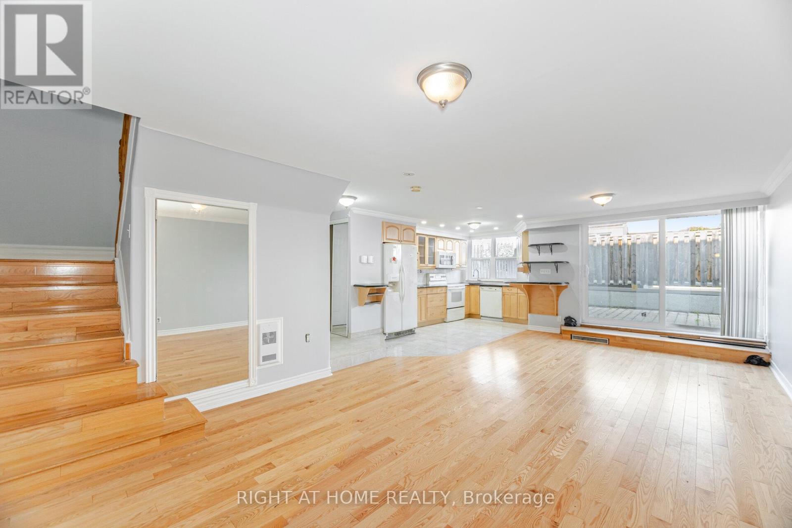 79 - 3050 Constitution Boulevard, Mississauga (Applewood), Ontario  L4Y 3X1 - Photo 17 - W12408399