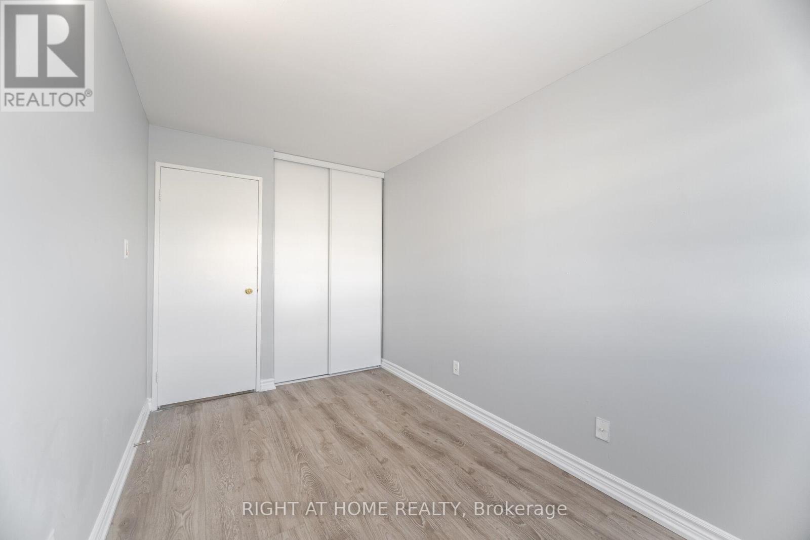79 - 3050 Constitution Boulevard, Mississauga (Applewood), Ontario  L4Y 3X1 - Photo 24 - W12408399