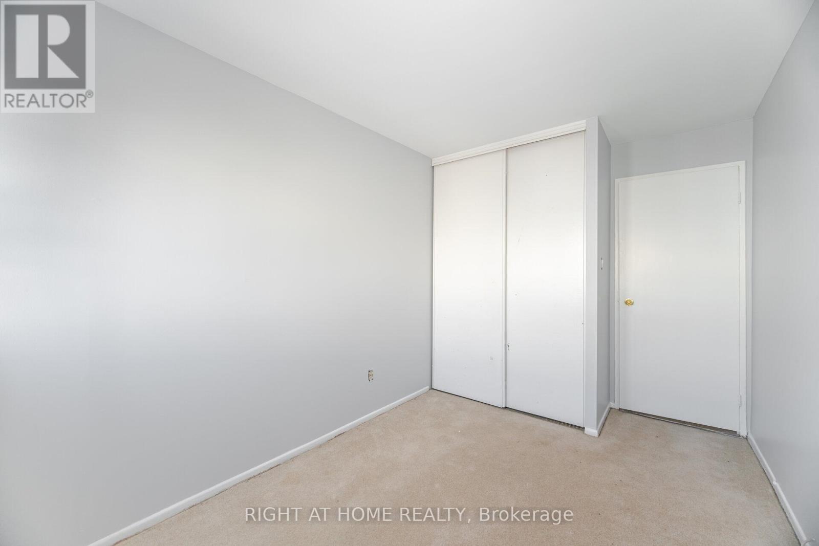 79 - 3050 Constitution Boulevard, Mississauga (Applewood), Ontario  L4Y 3X1 - Photo 27 - W12408399