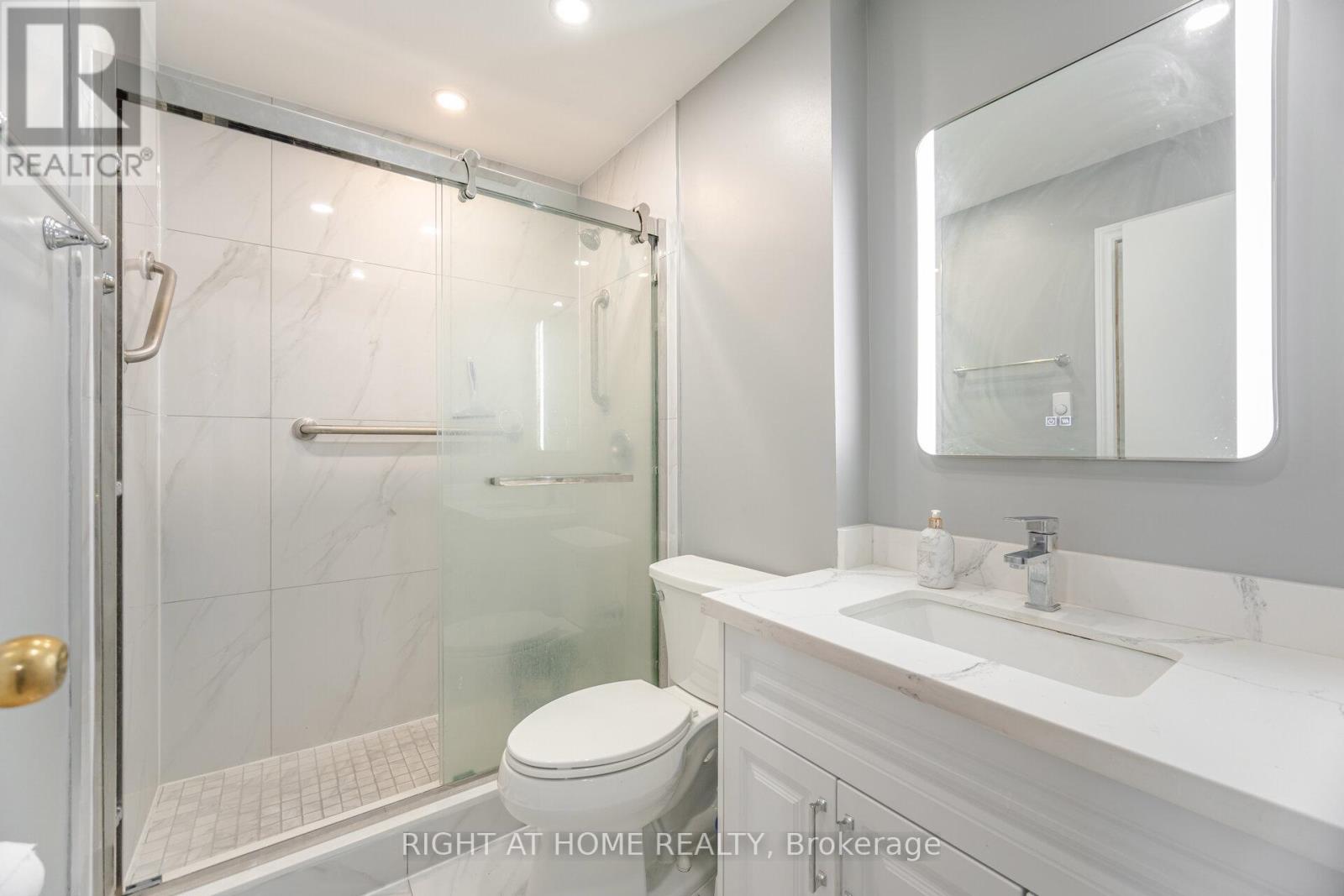 79 - 3050 Constitution Boulevard, Mississauga (Applewood), Ontario  L4Y 3X1 - Photo 29 - W12408399