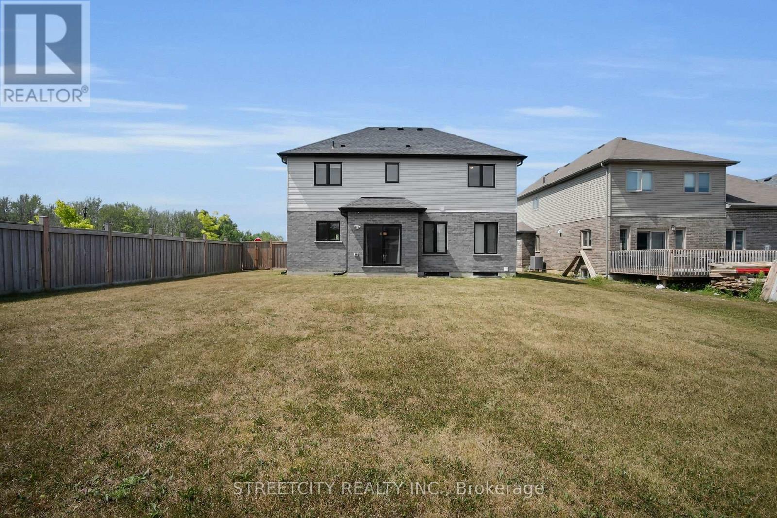 102 Timberwalk Trail, Middlesex Centre, Ontario  N0M 2A0 - Photo 39 - X12408421