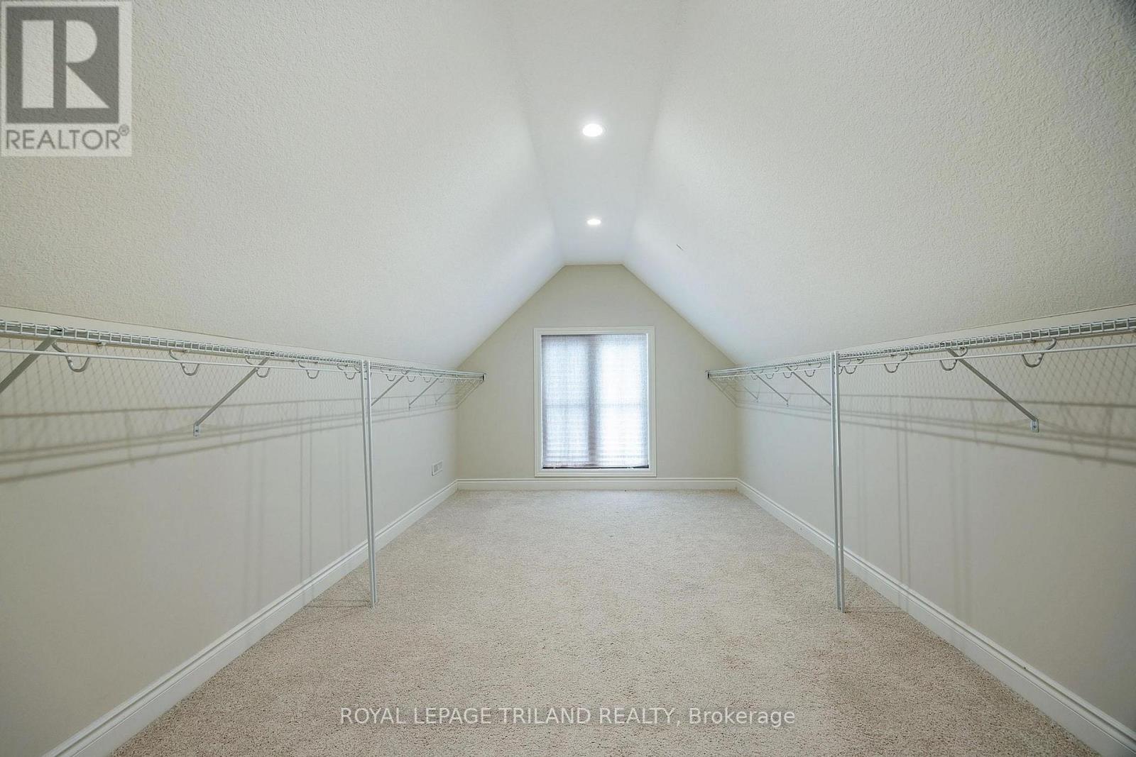 2005 Maddex Way, London North, Ontario  N5X 0M8 - Photo 36 - X12408422