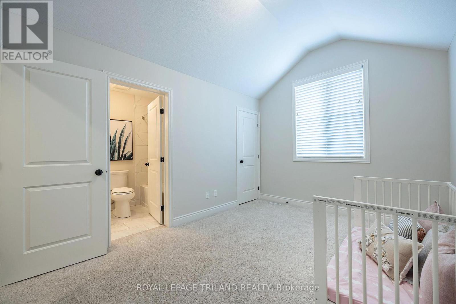 2005 Maddex Way, London North, Ontario  N5X 0M8 - Photo 39 - X12408422