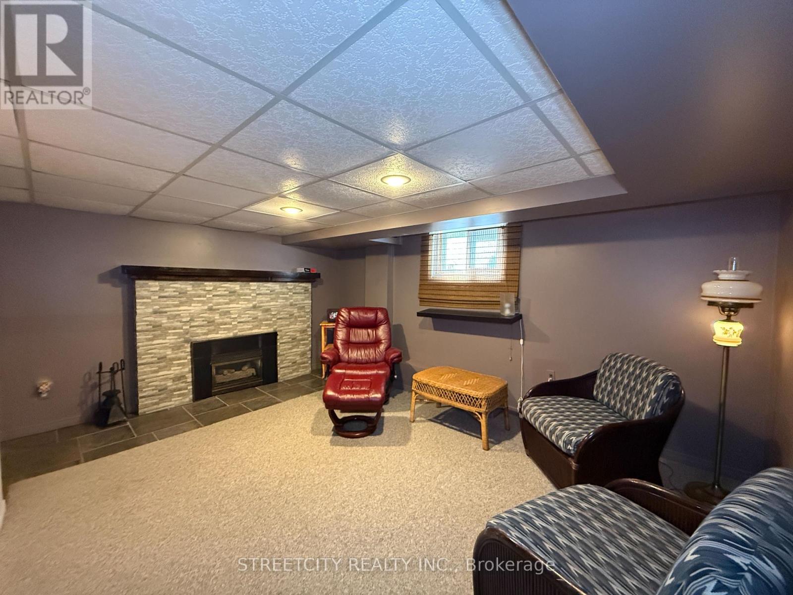127 Fleming Street, Sarnia, Ontario  N7T 6C2 - Photo 20 - X12408429