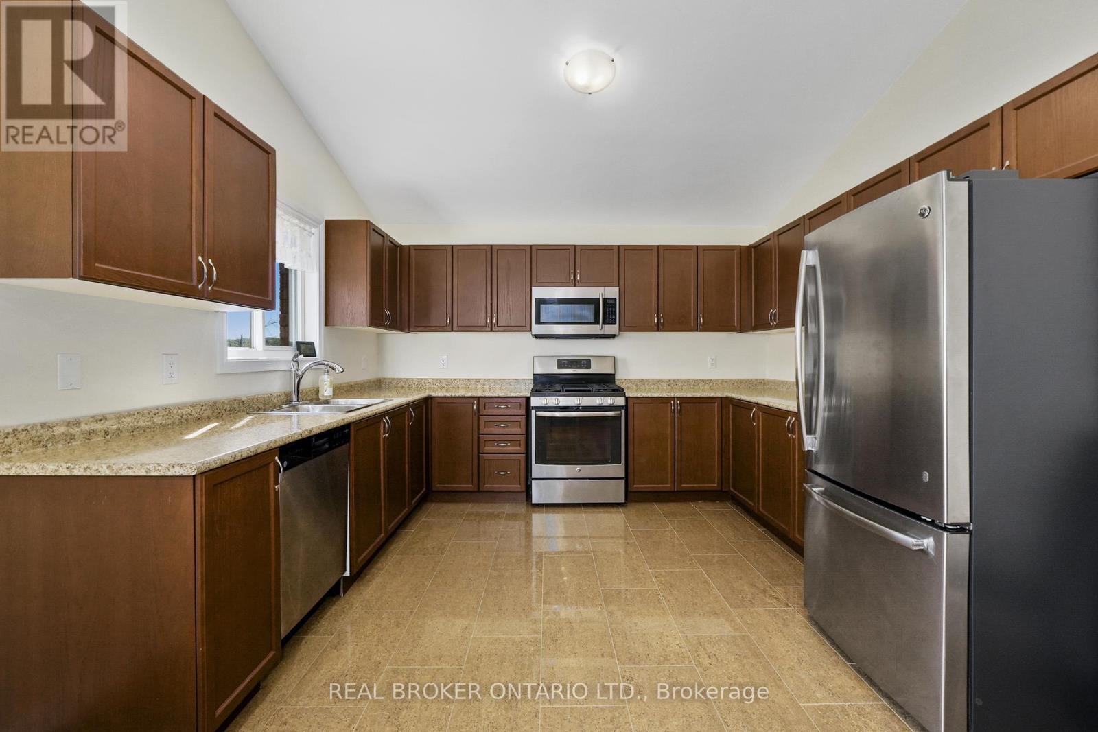 11 Old Trafford Drive, Trent Hills, Ontario  K0L 1Y0 - Photo 12 - X12408416