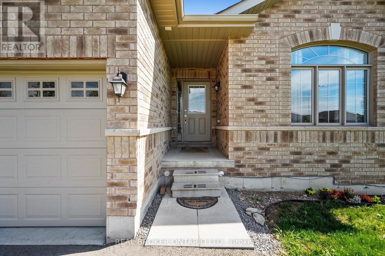11 Old Trafford Drive, Trent Hills, Ontario  K0L 1Y0 - Photo 3 - X12408416