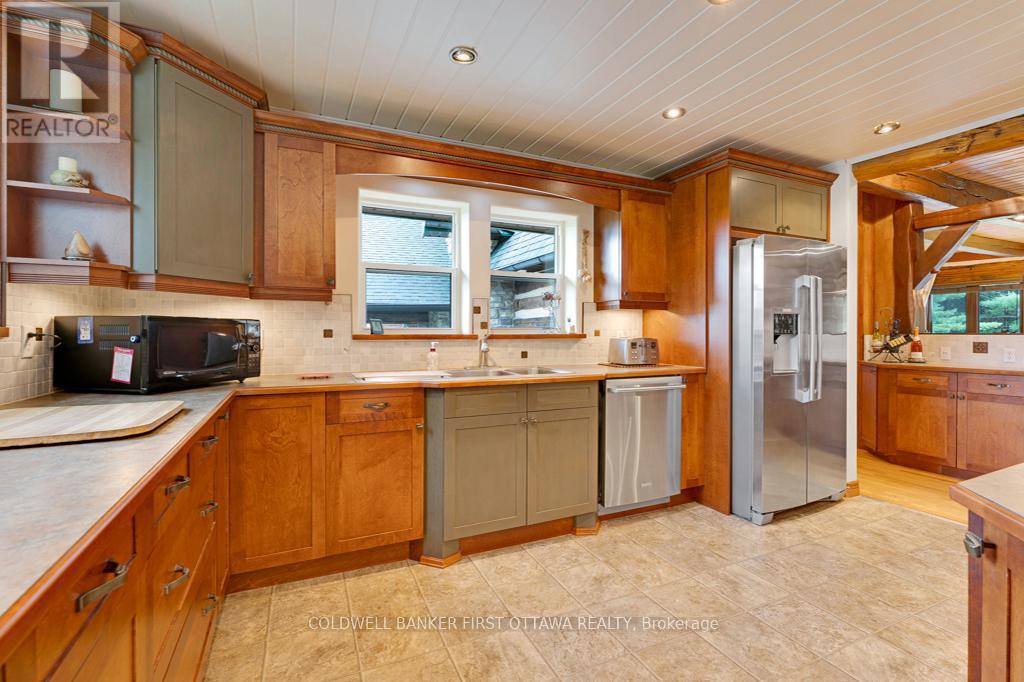 2499 Bathurst Concession 2 Road, Tay Valley, Ontario  K7H 3C9 - Photo 18 - X12408435