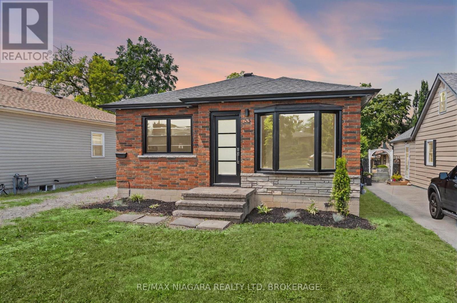 53 COLLIER ROAD S, thorold (confederation heights), Ontario