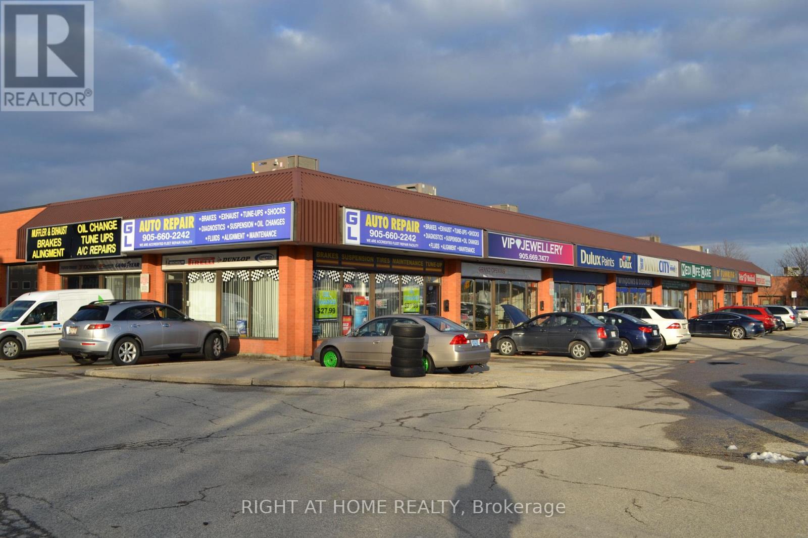 1 - 2050 Steeles Avenue W, Vaughan, Ontario  L4K 2V1 - Photo 4 - N12255564