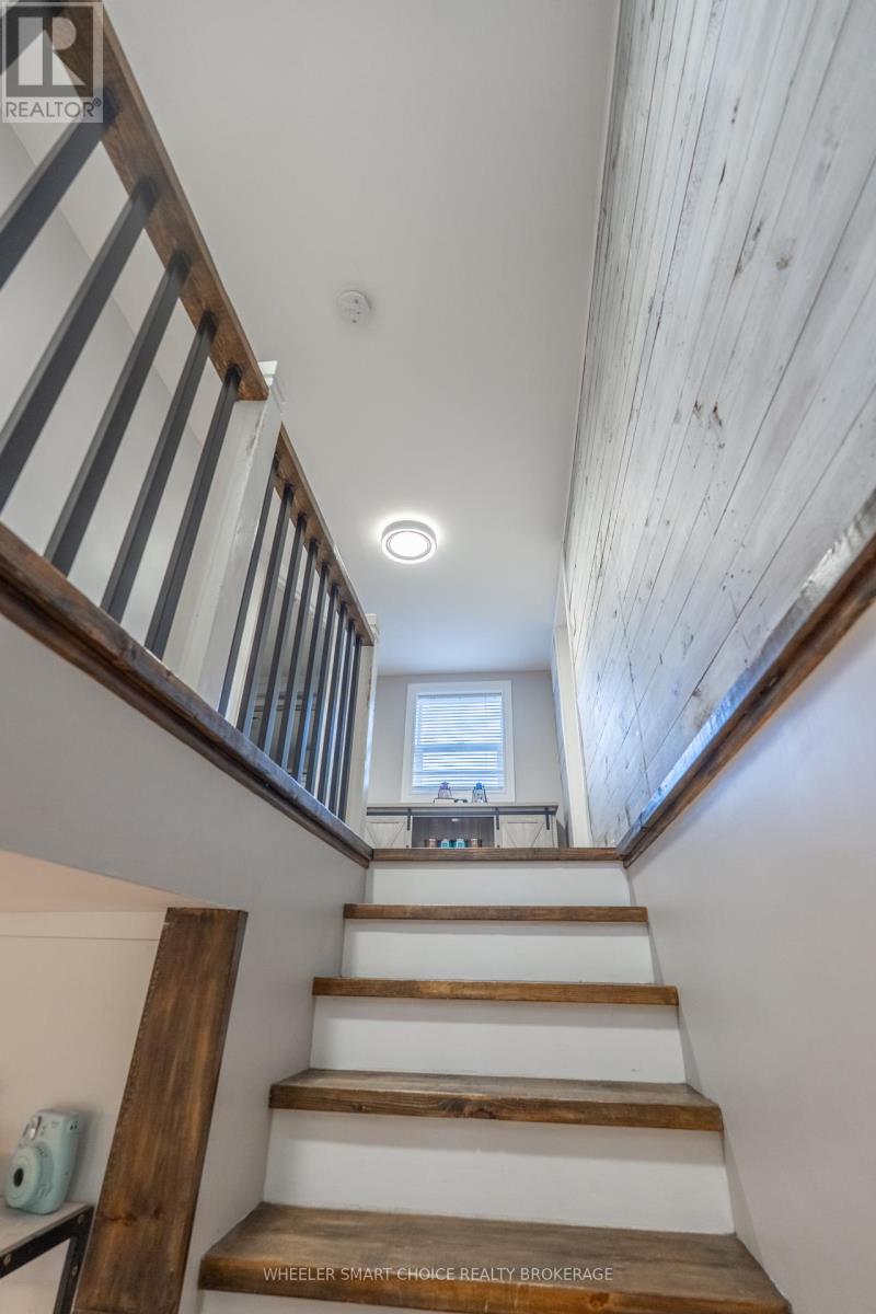 15904 Manning Road, South Stormont, Ontario  K0C 1M0 - Photo 18 - X12408432
