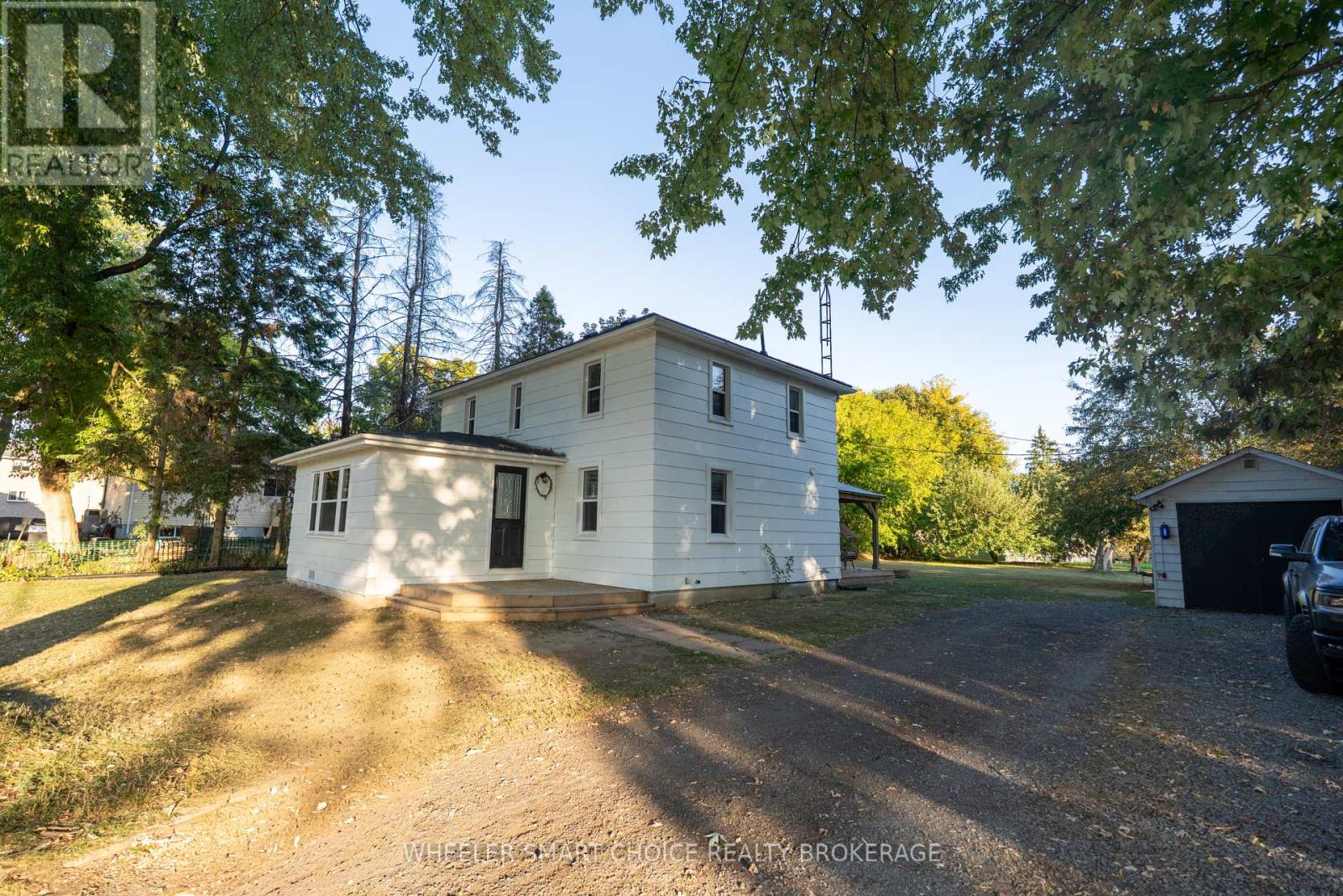 15904 Manning Road, South Stormont, Ontario  K0C 1M0 - Photo 3 - X12408432