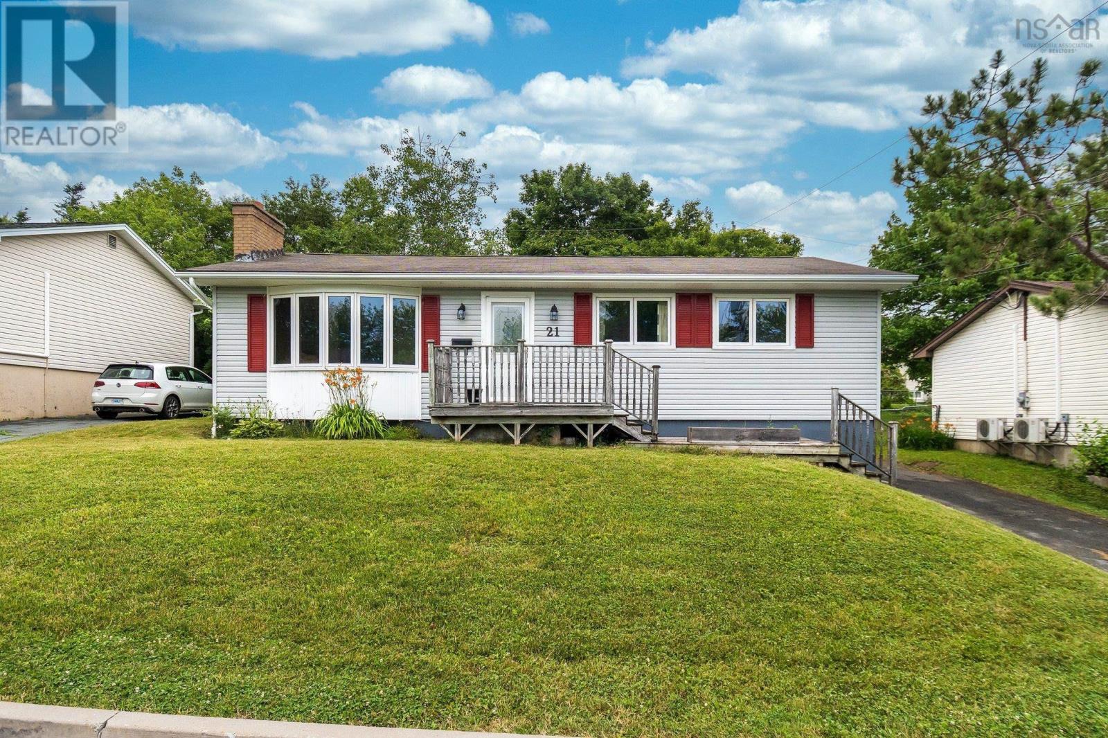 Property at 21 Spinner Crescent image 1