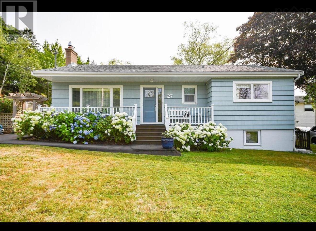 Property at 27 Dartmoor Crescent image 1