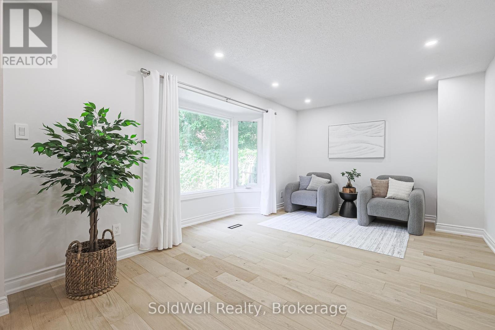 160 Charles Street, Vaughan, Ontario  L4J 3C7 - Photo 20 - N12408426