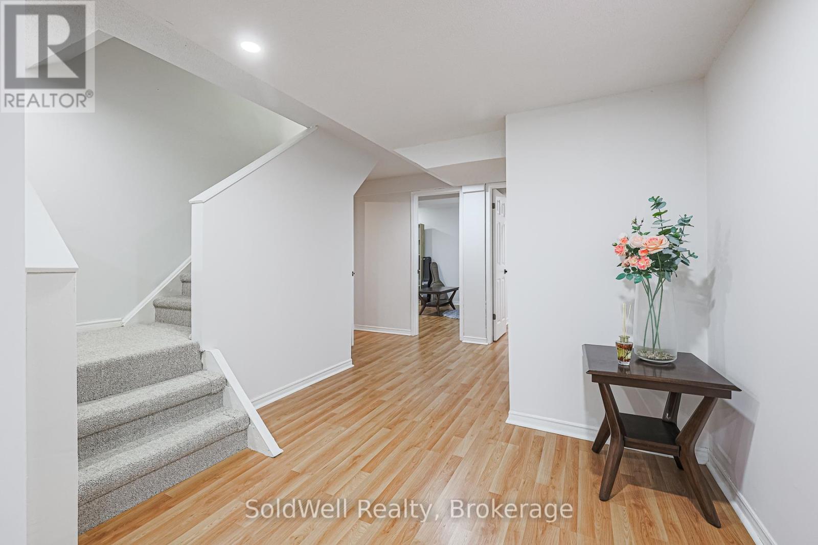 160 Charles Street, Vaughan, Ontario  L4J 3C7 - Photo 39 - N12408426