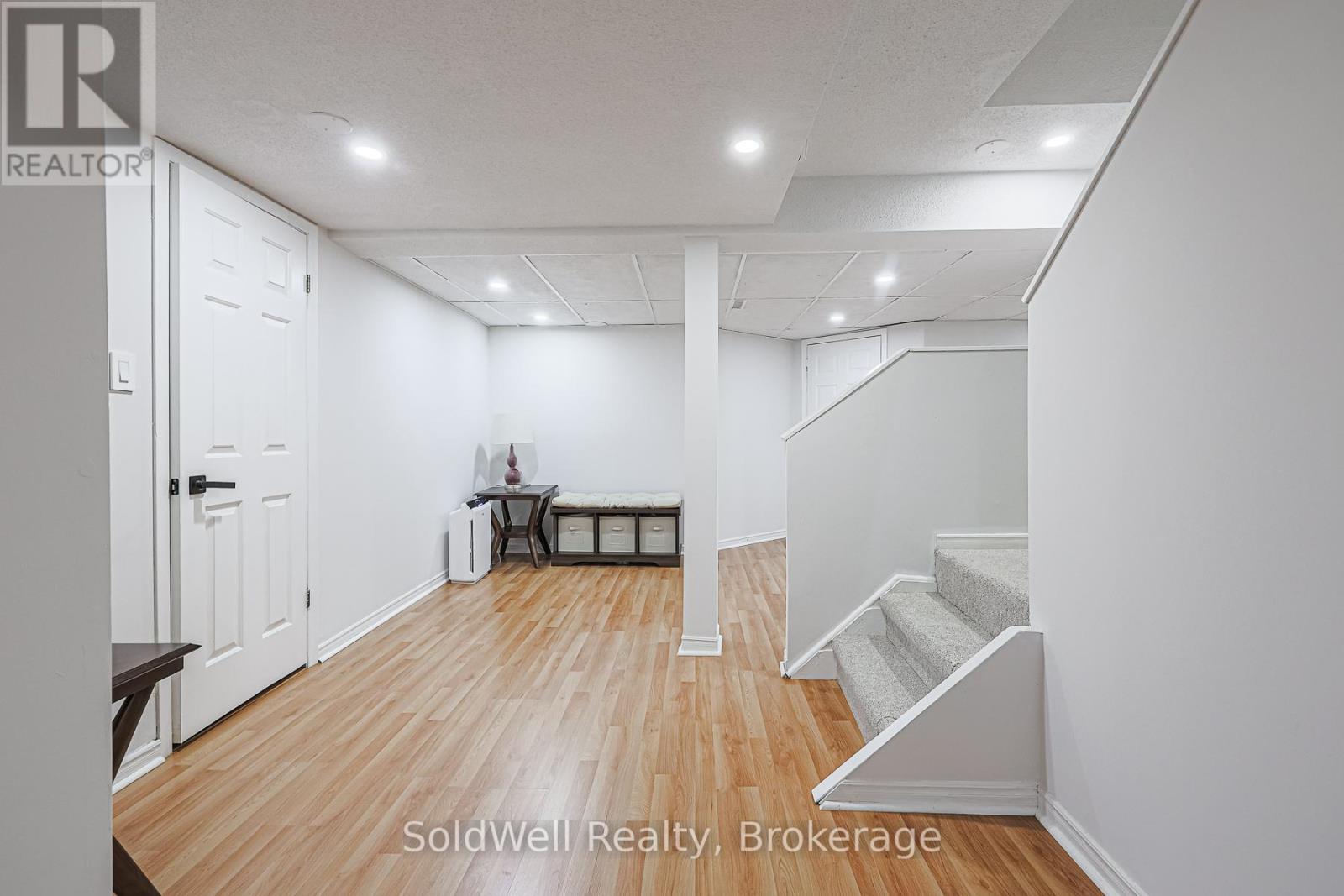 160 Charles Street, Vaughan, Ontario  L4J 3C7 - Photo 41 - N12408426