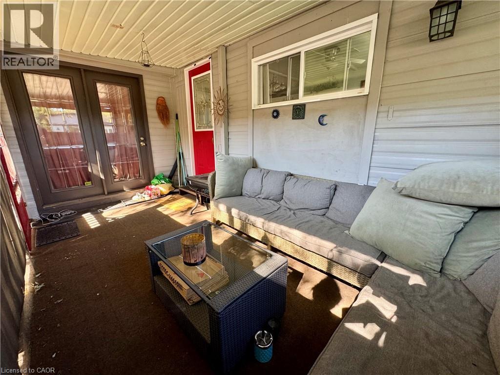 580 Beaver Creek Road, Waterloo, Ontario  N2J 3Z4 - Photo 2 - 40770647