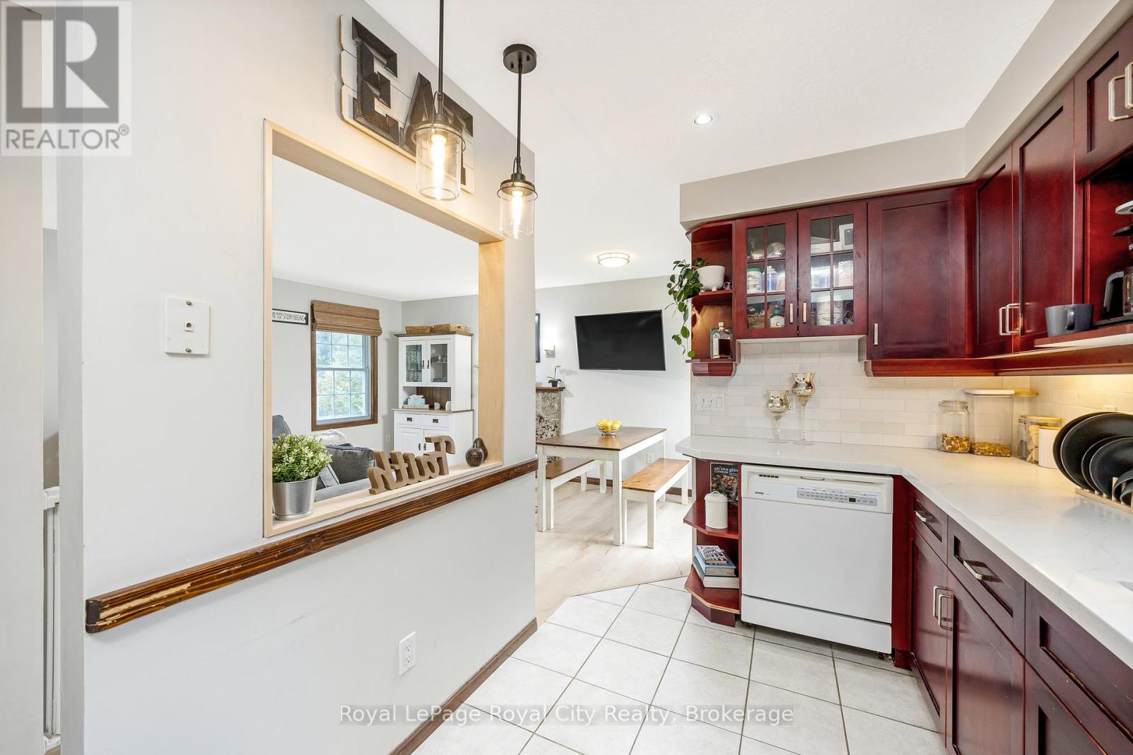 151 Queen Street, Guelph/eramosa (Rockwood), Ontario  N0B 2K0 - Photo 14 - X12408473