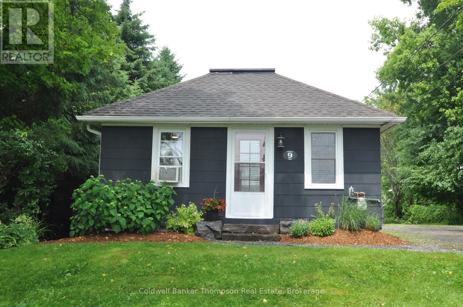 9 Maple Avenue, Huntsville, Ontario  P1H 1H2 - Photo 32 - X12408489