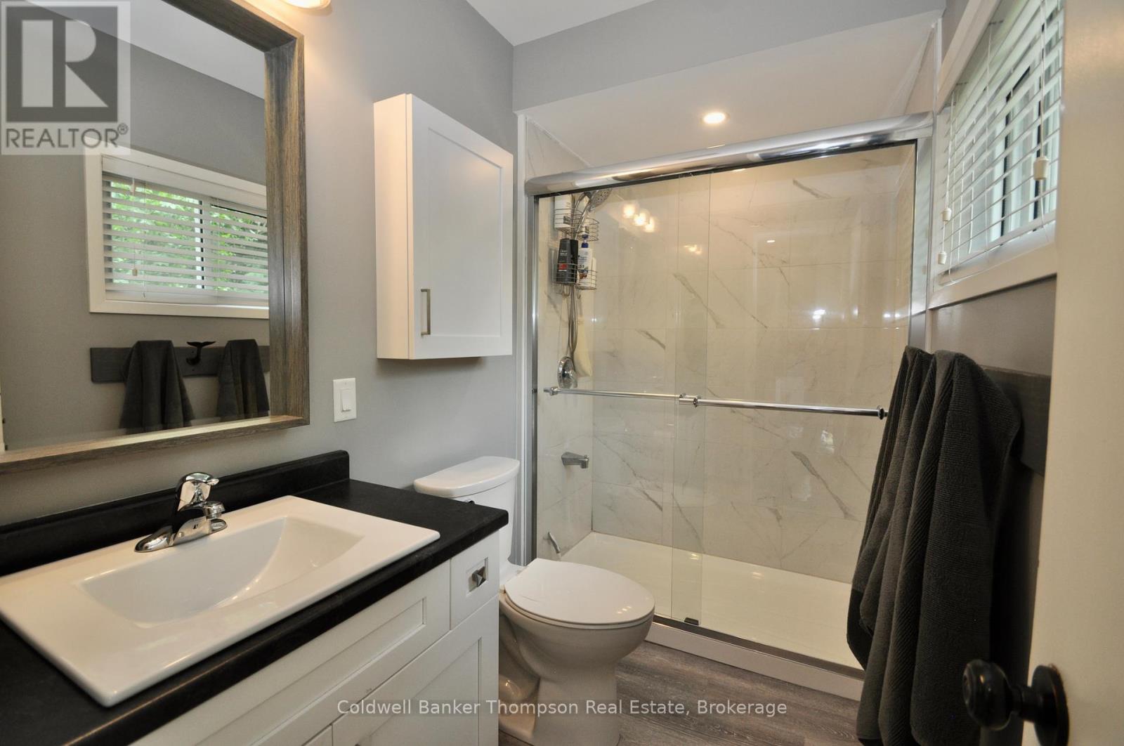 9 Maple Avenue, Huntsville, Ontario  P1H 1H2 - Photo 9 - X12408489