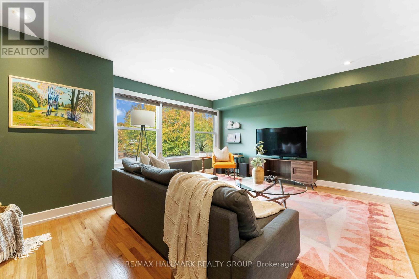 330 Boudreau Street, Ottawa, Ontario  K1L 0A7 - Photo 10 - X12408507