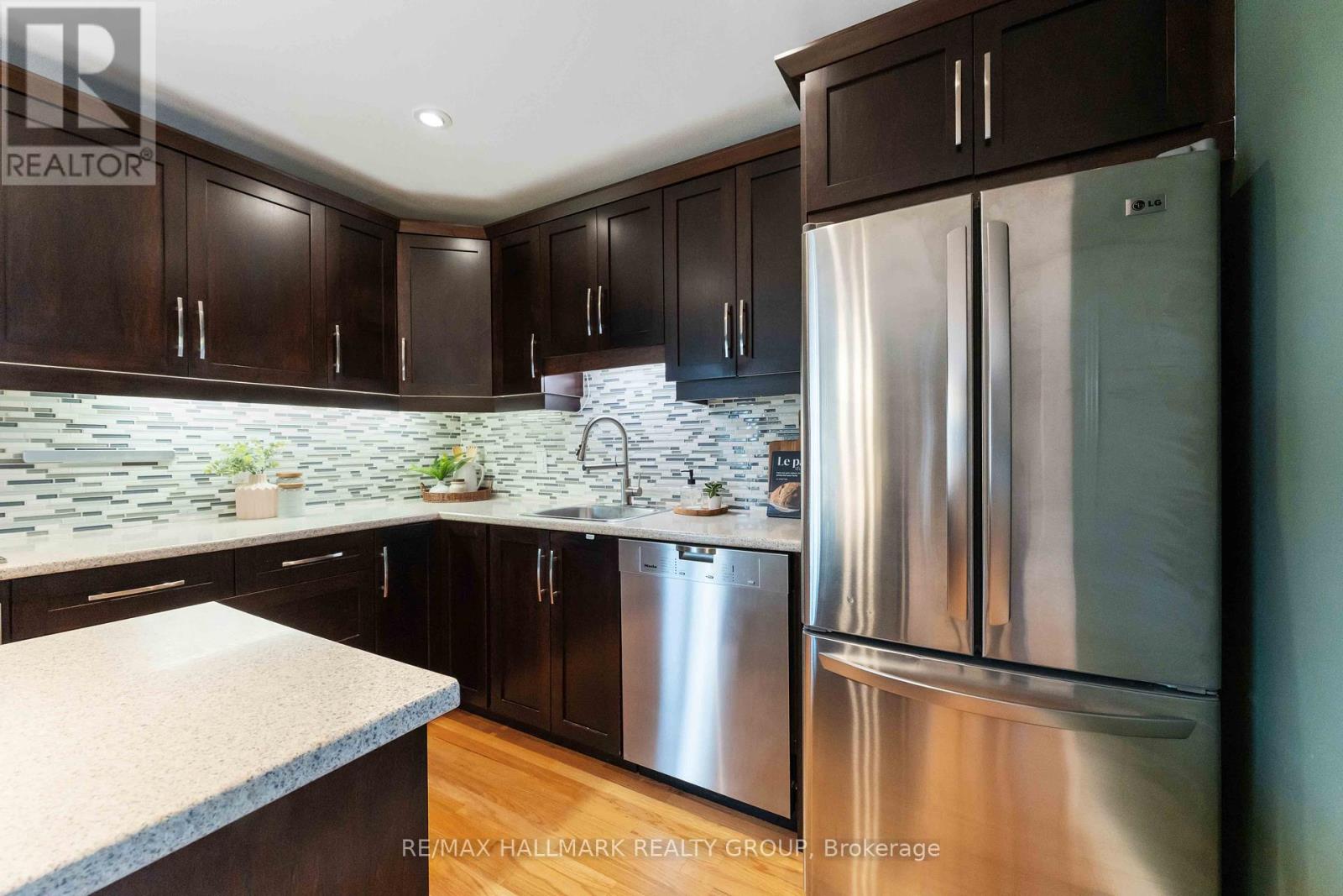 330 Boudreau Street, Ottawa, Ontario  K1L 0A7 - Photo 15 - X12408507