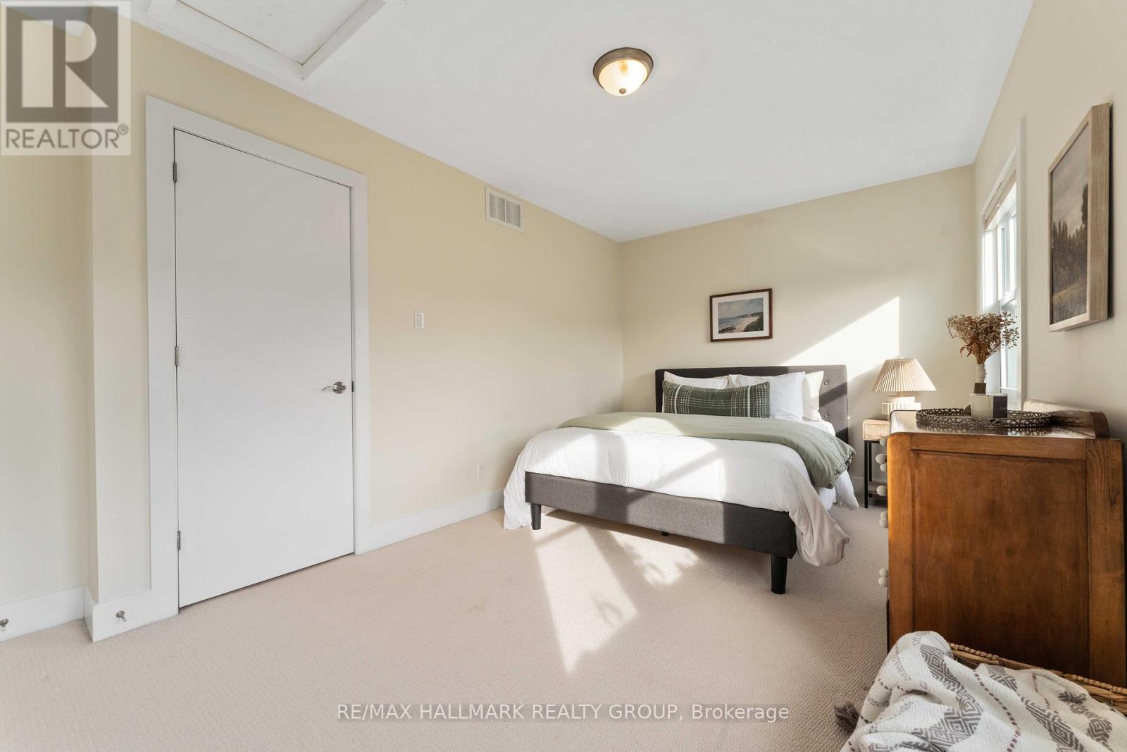 330 Boudreau Street, Ottawa, Ontario  K1L 0A7 - Photo 23 - X12408507