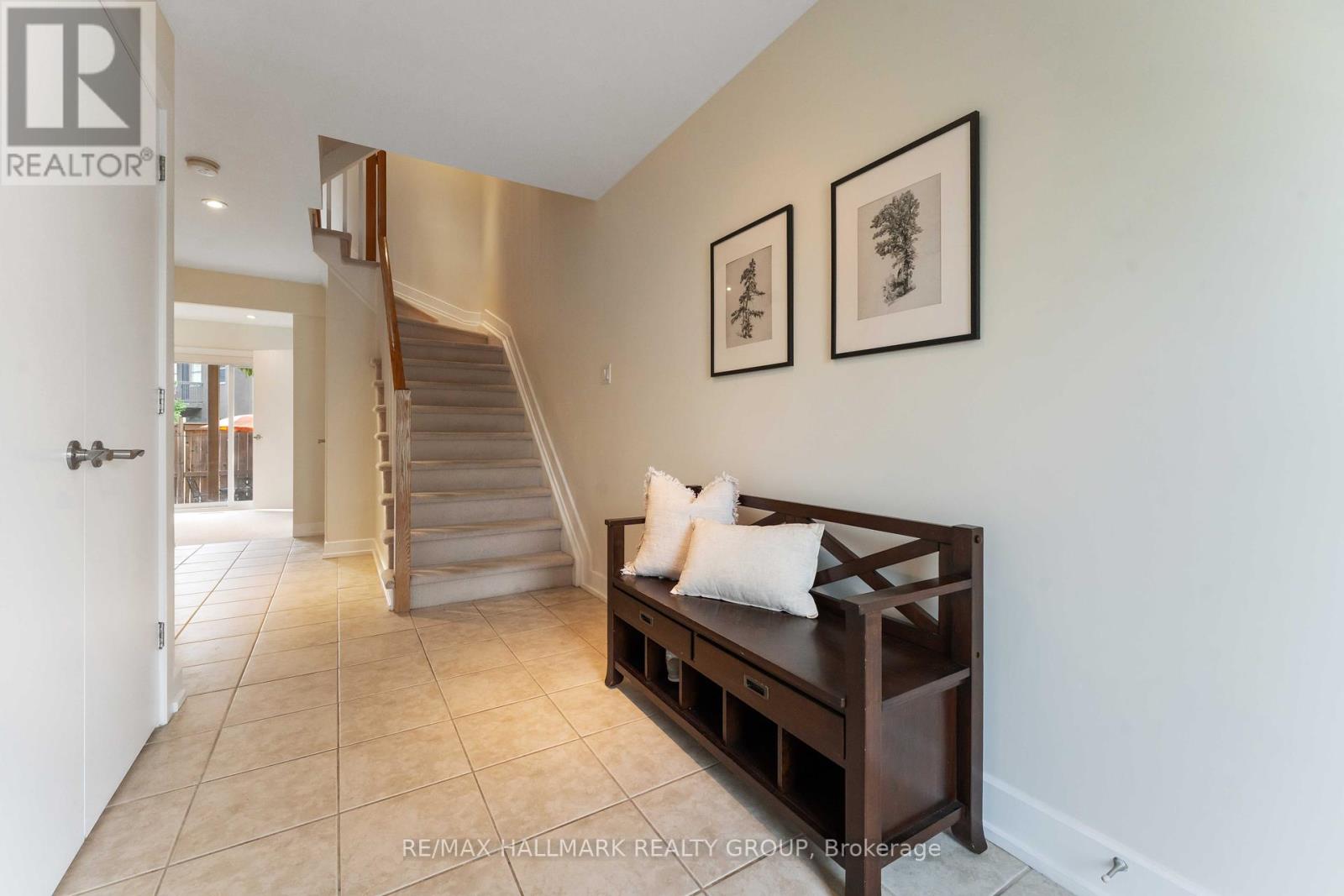330 Boudreau Street, Ottawa, Ontario  K1L 0A7 - Photo 4 - X12408507