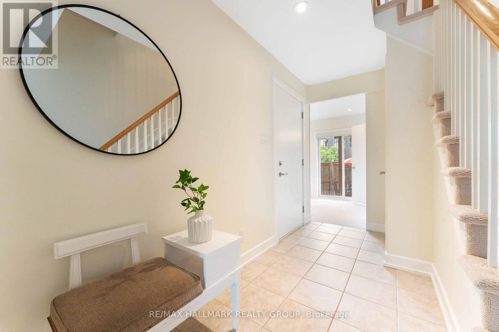 330 Boudreau Street, Ottawa, Ontario  K1L 0A7 - Photo 5 - X12408507