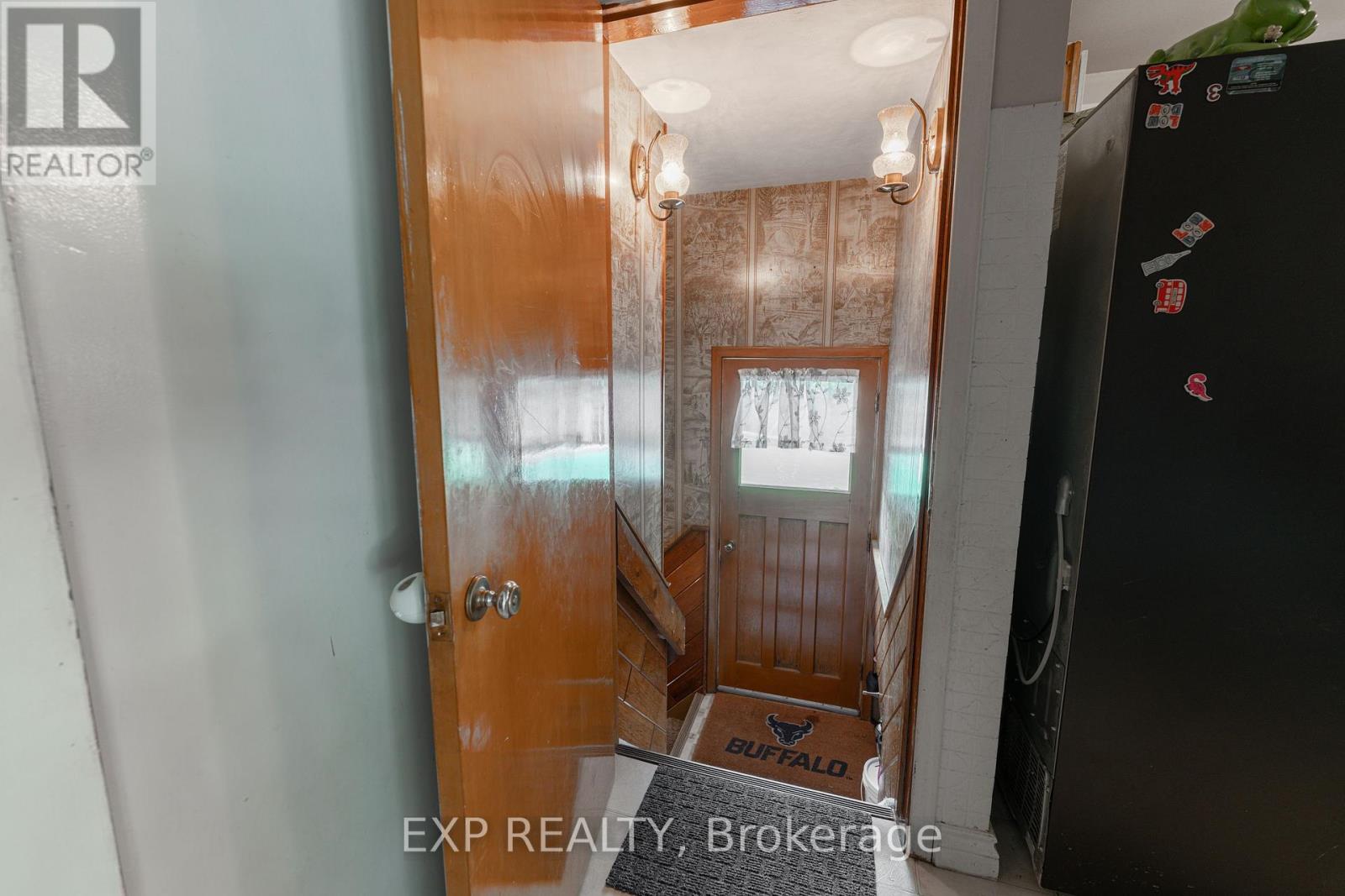 2896 Portage Road, Niagara Falls, Ontario  L2J 2J5 - Photo 30 - X12408499