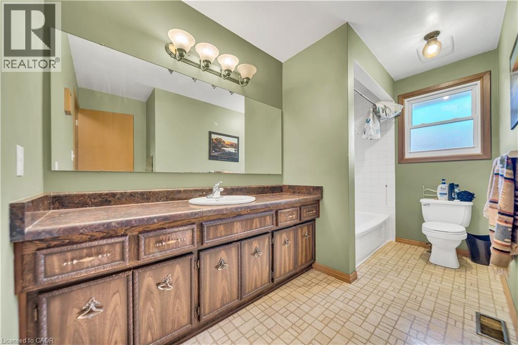 395 Mossom Place, Waterloo, Ontario  N2K 2G7 - Photo 20 - 40769985