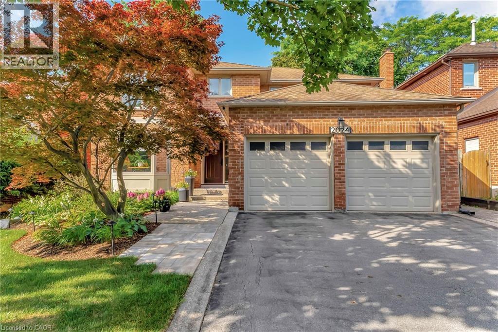 2024 Markle Drive, Oakville, Ontario  L6H 3T3 - Photo 2 - 40769469