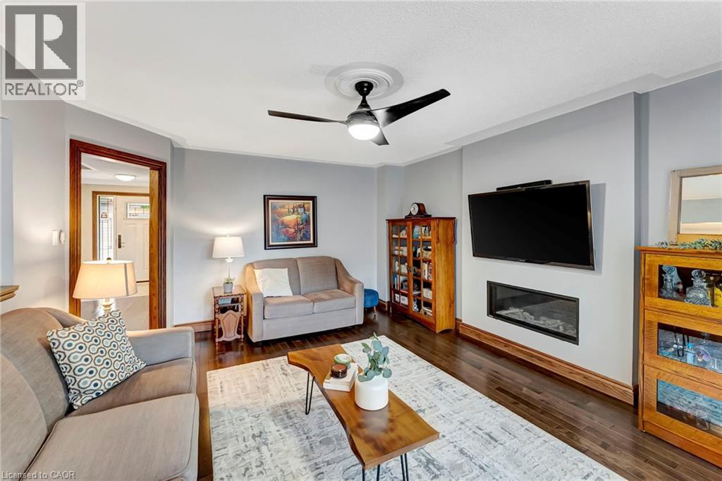 2024 Markle Drive, Oakville, Ontario  L6H 3T3 - Photo 8 - 40769469
