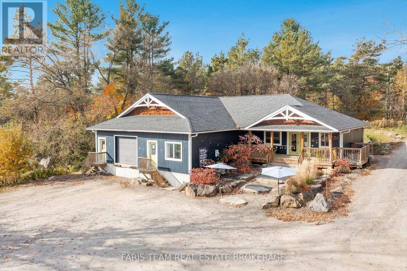 90 WEST ROAD, Huntsville, Ontario