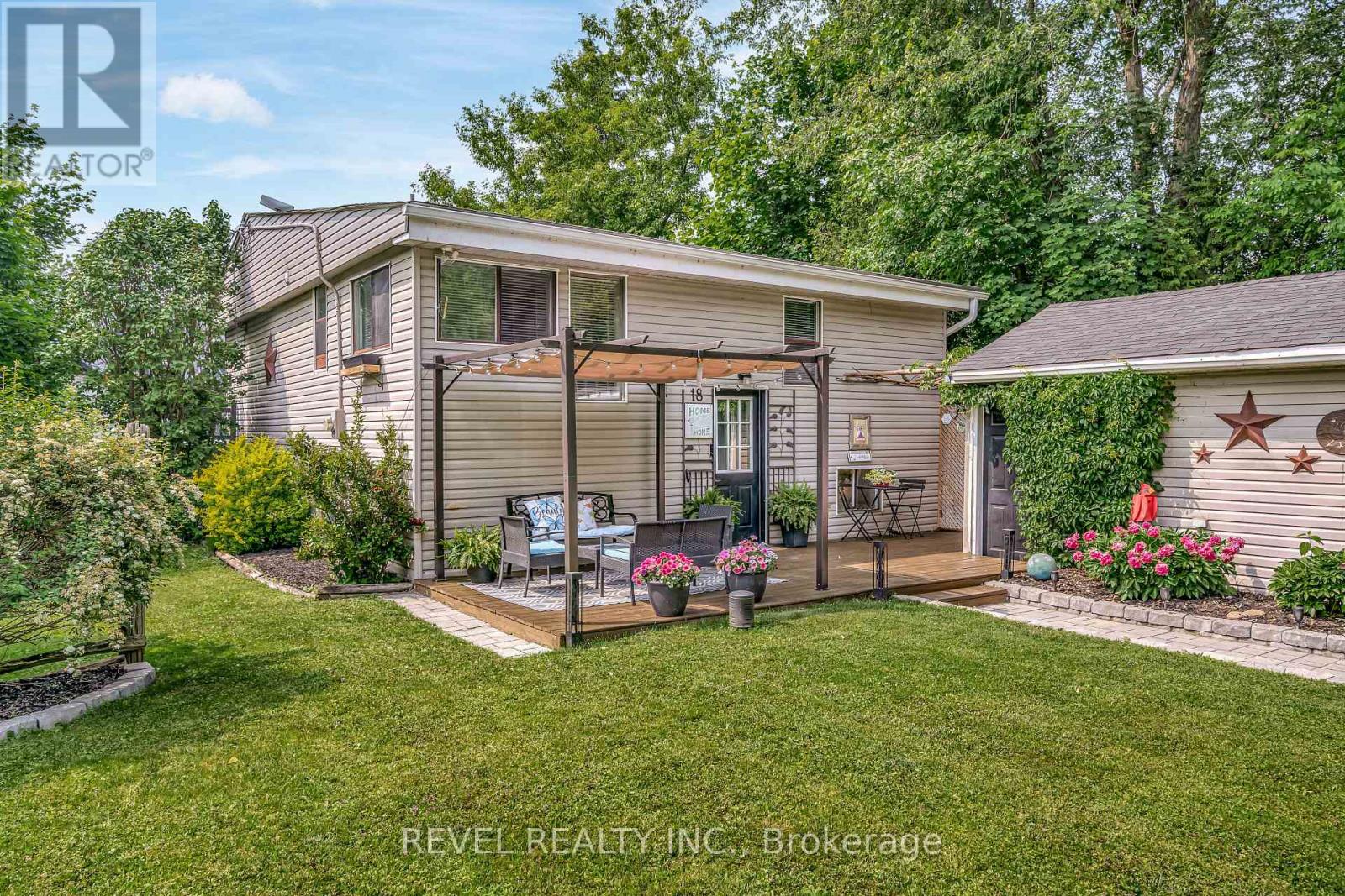 18 Armstrong Avenue, Scugog, Ontario  L0B 1L0 - Photo 1 - E12408483