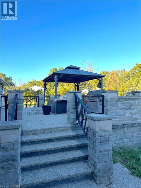 295 Park Road S, Grimsby, Ontario  L3M 4E7 - Photo 13 - 40770650