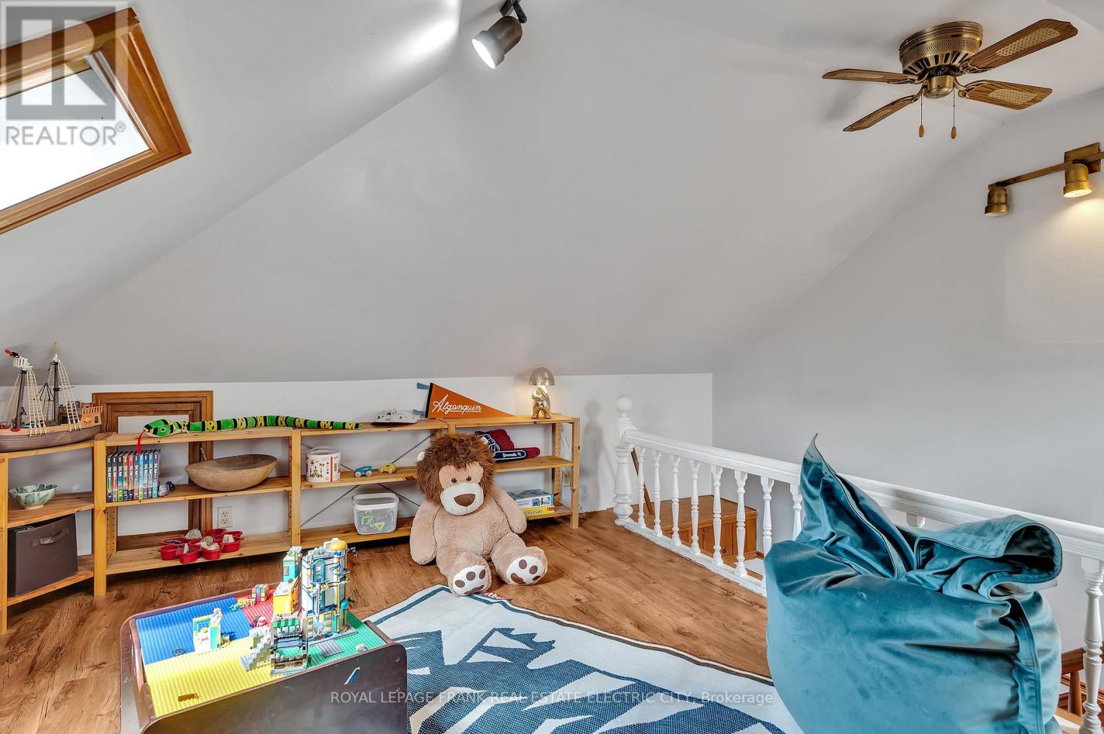 551 Weller Street, Peterborough, Ontario  K9H 2N9 - Photo 32 - X12408475
