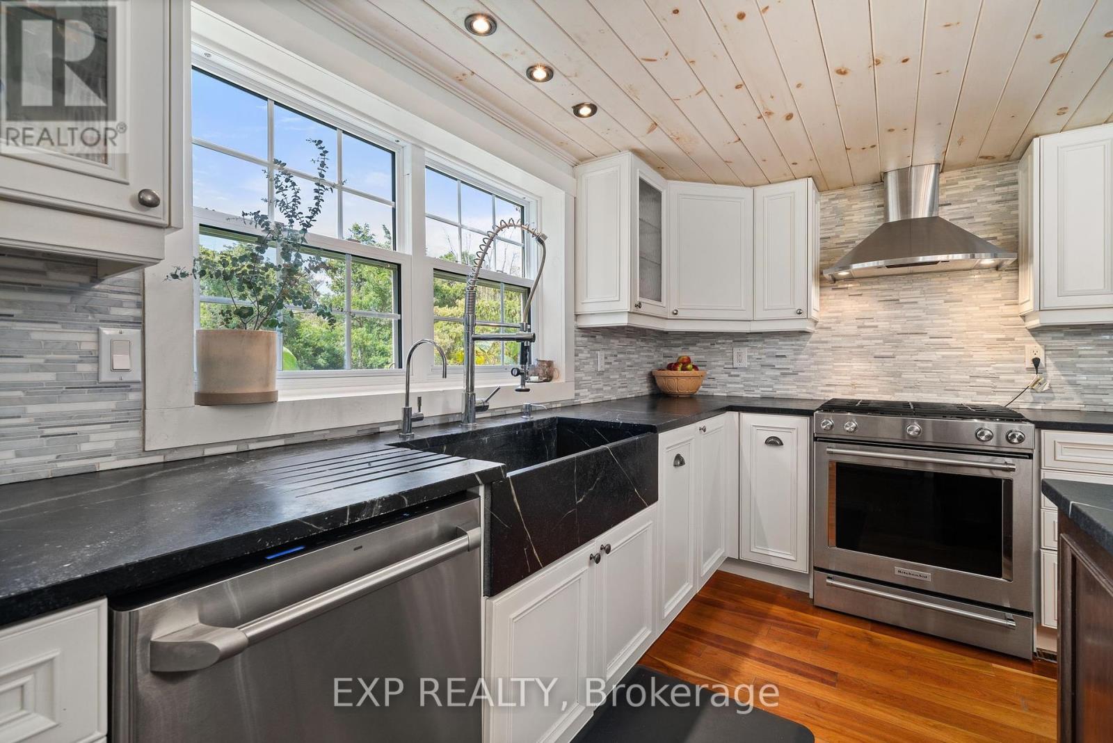 141/142 Station Road, Prince Edward County, Ontario K0K 2J0 - Photo 27 - X12408509