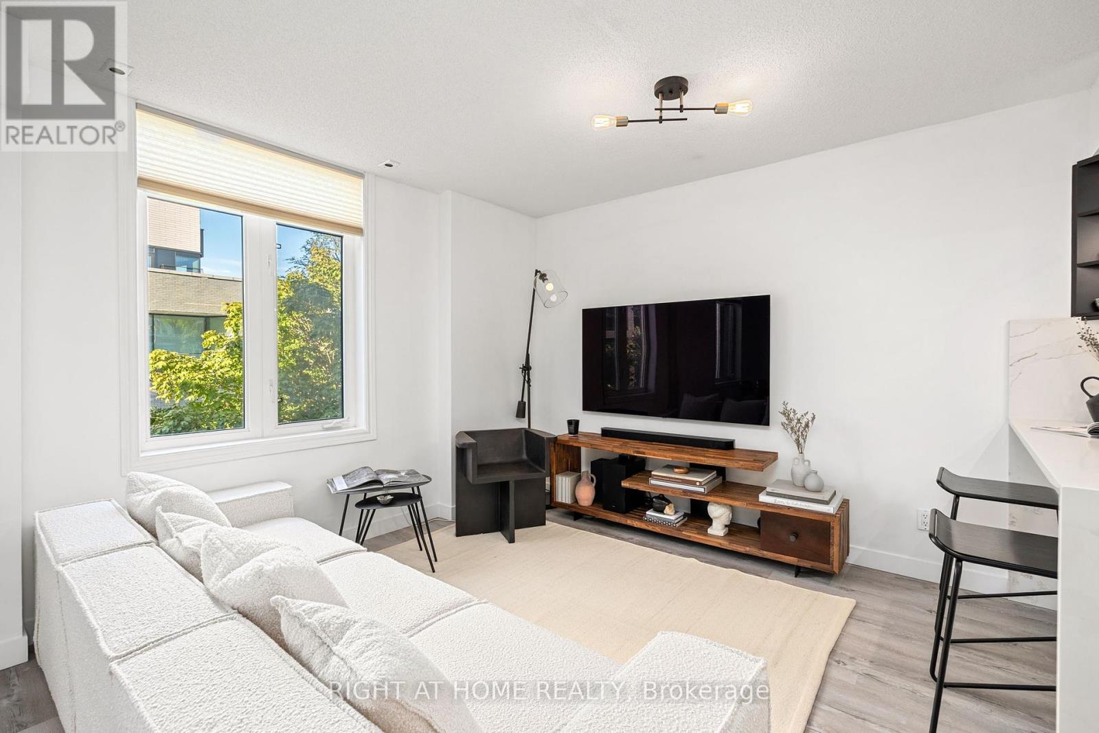 4304 - 43 Sudbury Street, Toronto, Ontario  M6J 3W6 - Photo 3 - C12408476