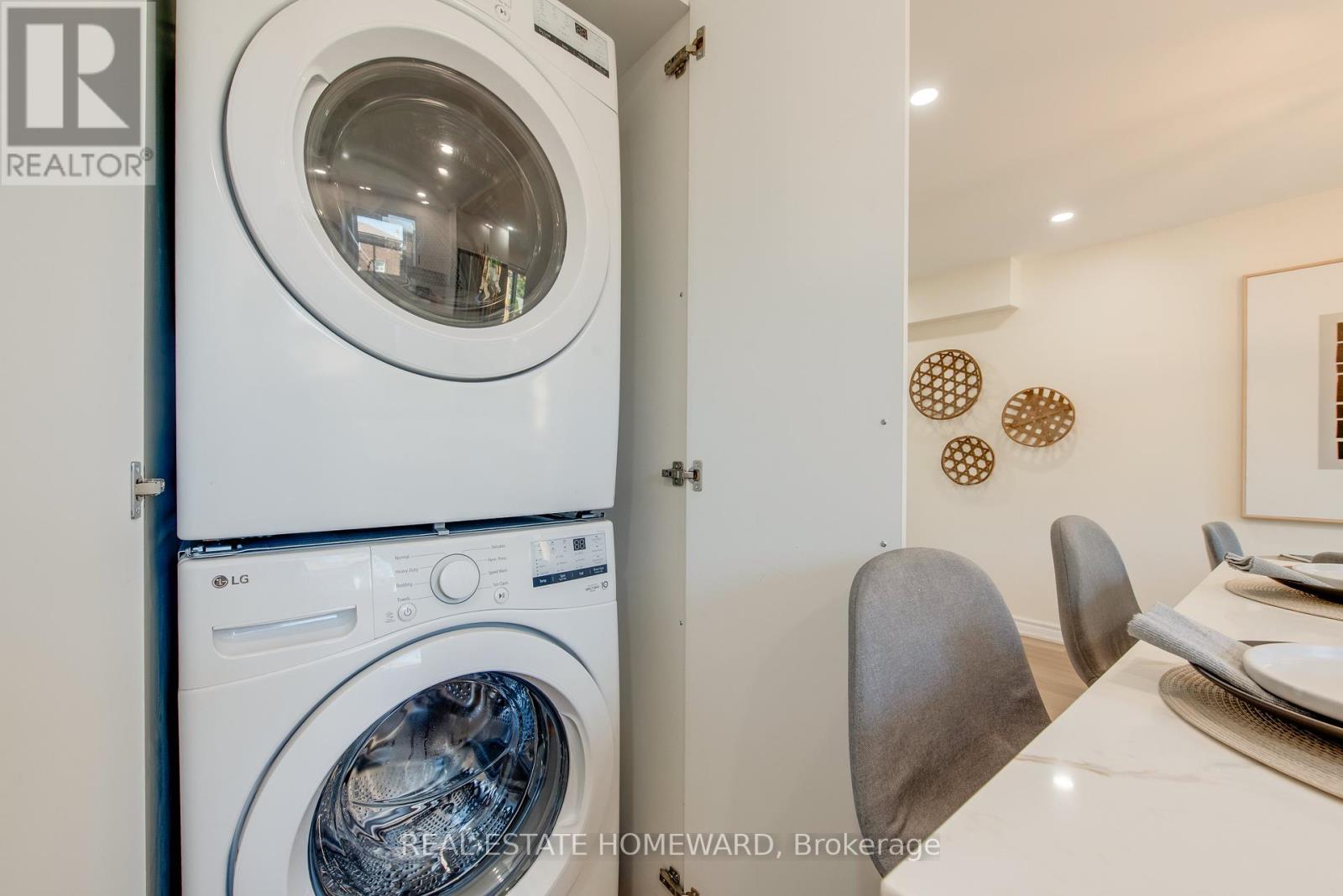 353 Victoria Park Avenue, Toronto, Ontario  M4E 3S9 - Photo 15 - E12408504