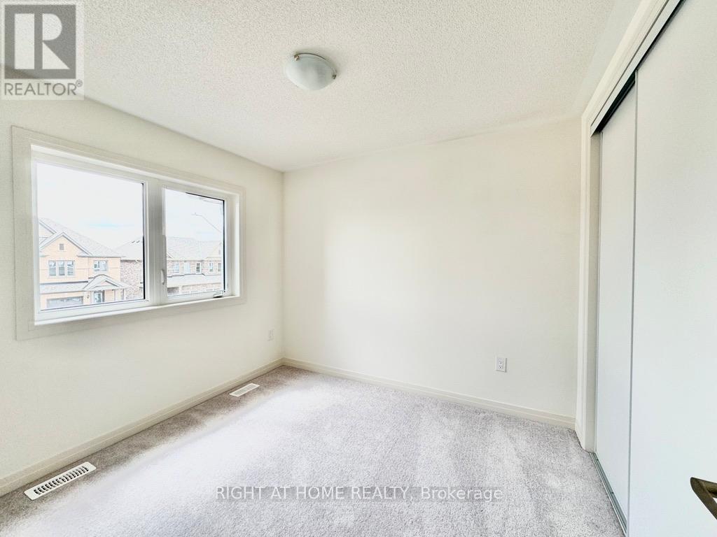 81 Sagewood Avenue, Barrie, Ontario  L9J 0K5 - Photo 11 - S12408439