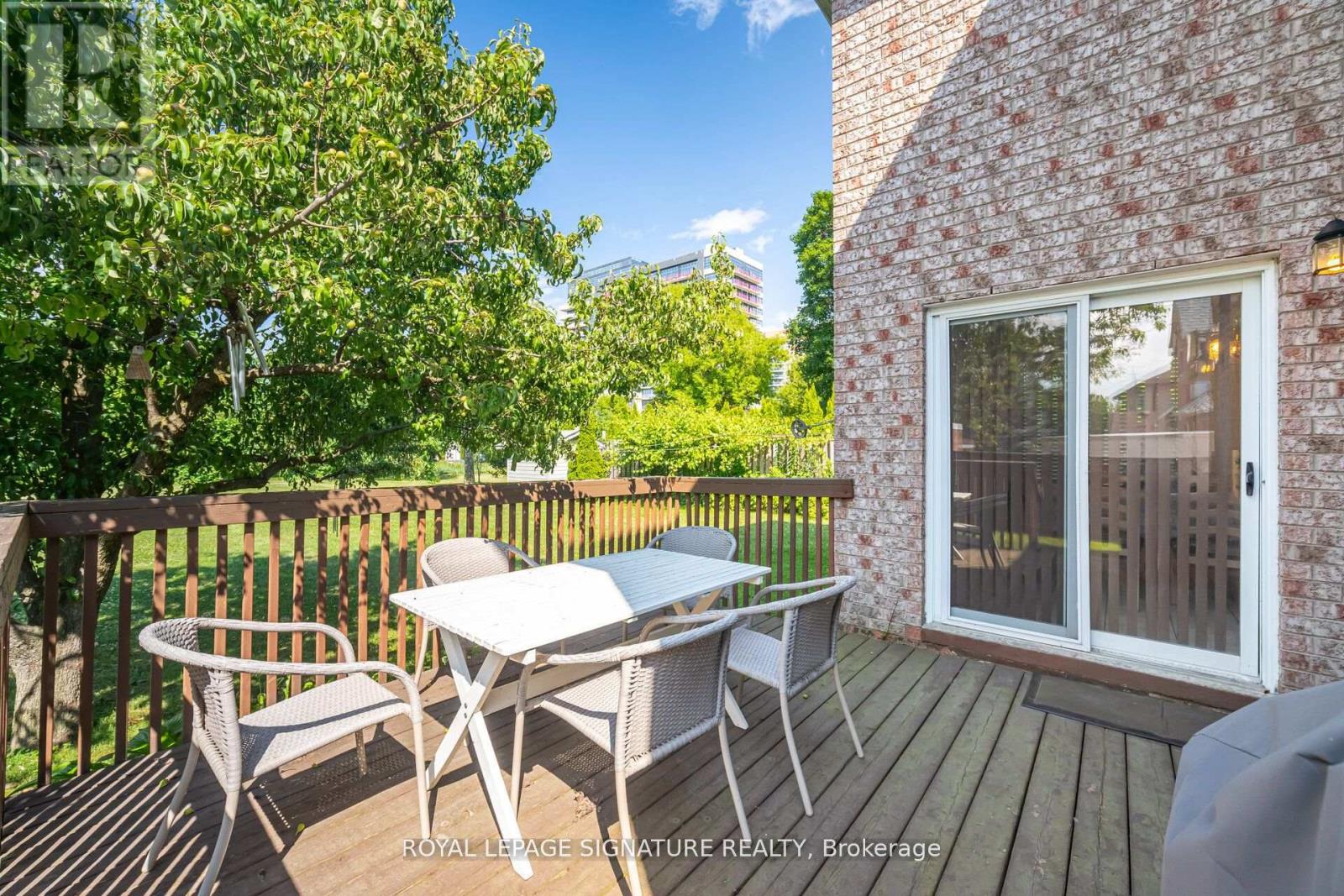 4097 Hickory Drive, Mississauga, Ontario  L4W 1L1 - Photo 7 - W12400488