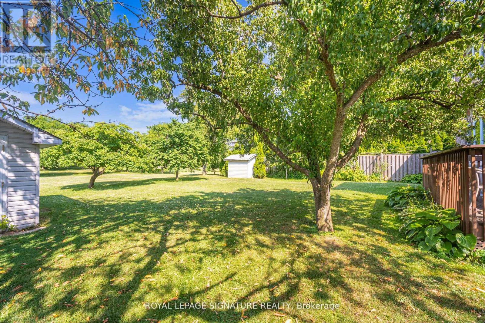 4097 Hickory Drive, Mississauga, Ontario  L4W 1L1 - Photo 5 - W12400488