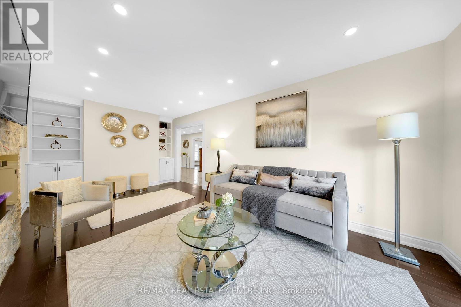 30 Oaklea Boulevard, Brampton, Ontario  L6Y 4G5 - Photo 12 - W12408451