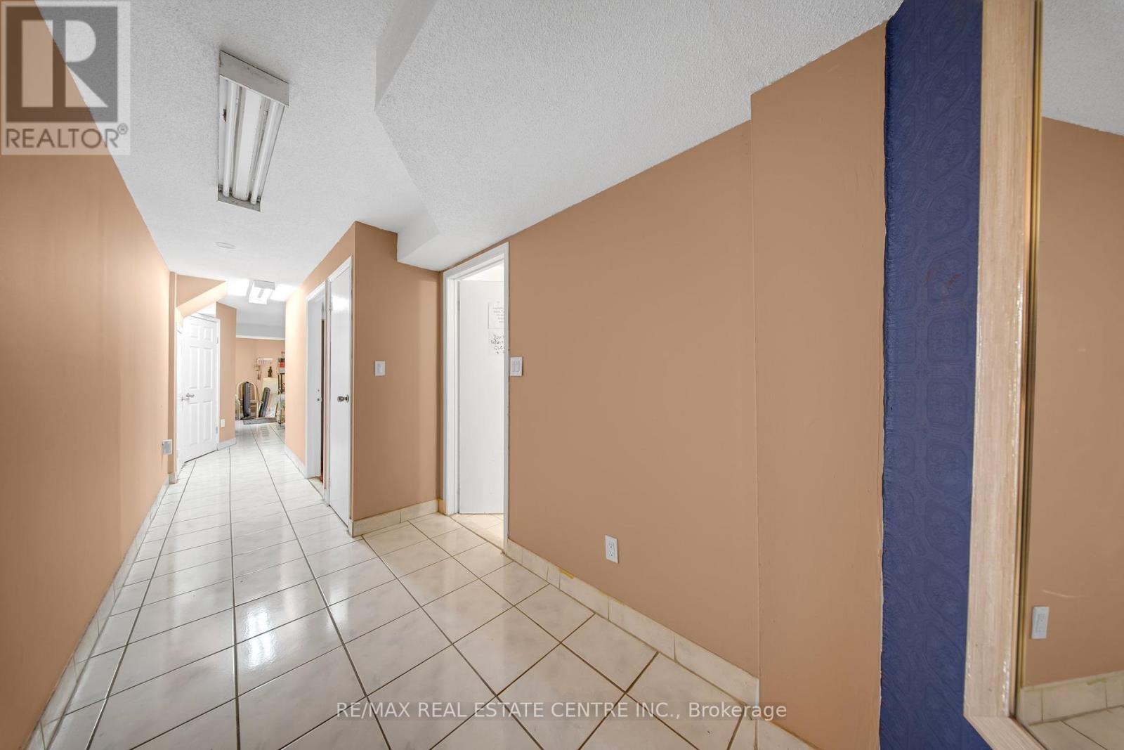 30 Oaklea Boulevard, Brampton, Ontario  L6Y 4G5 - Photo 32 - W12408451