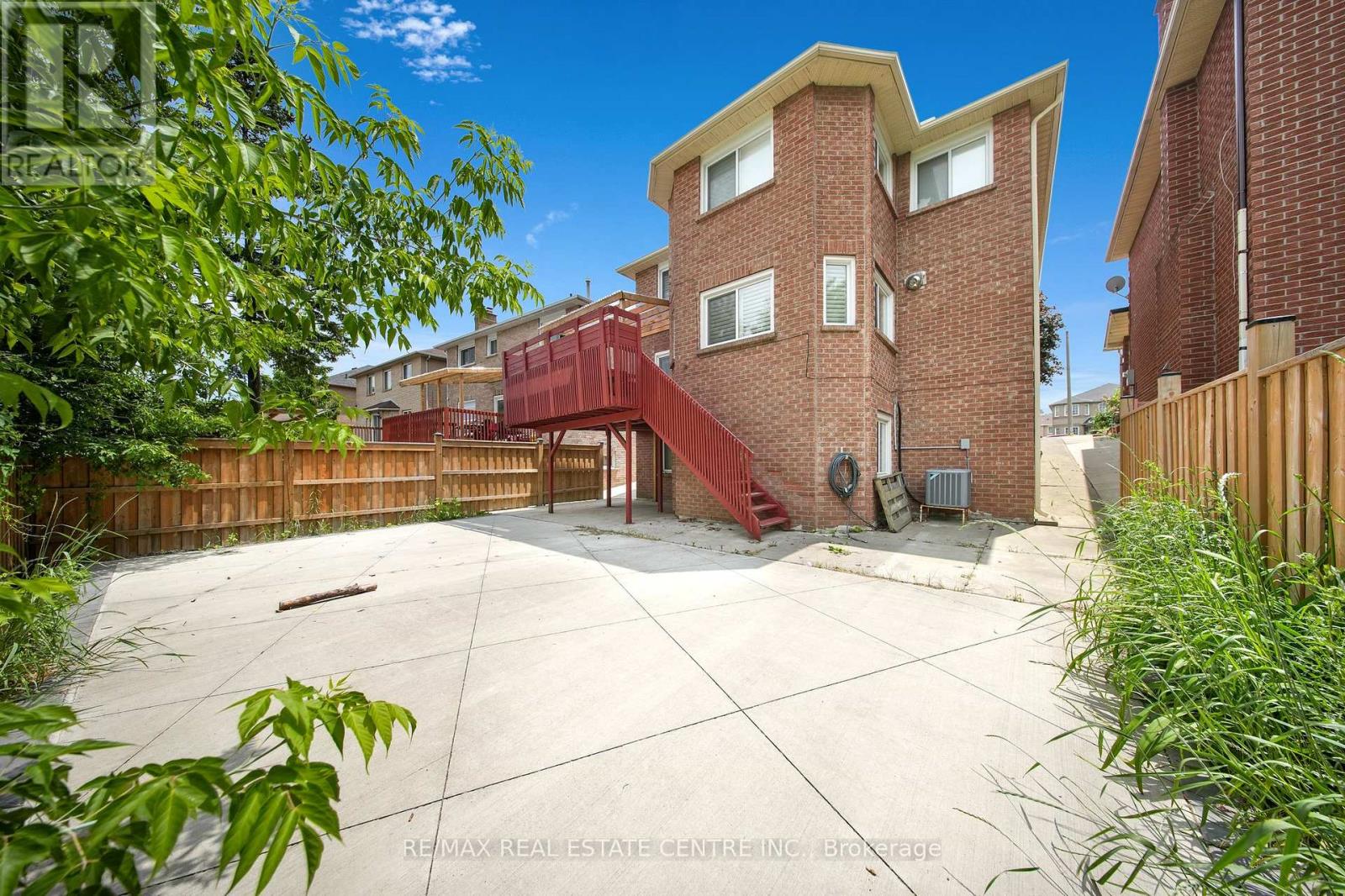 30 Oaklea Boulevard, Brampton, Ontario  L6Y 4G5 - Photo 42 - W12408451