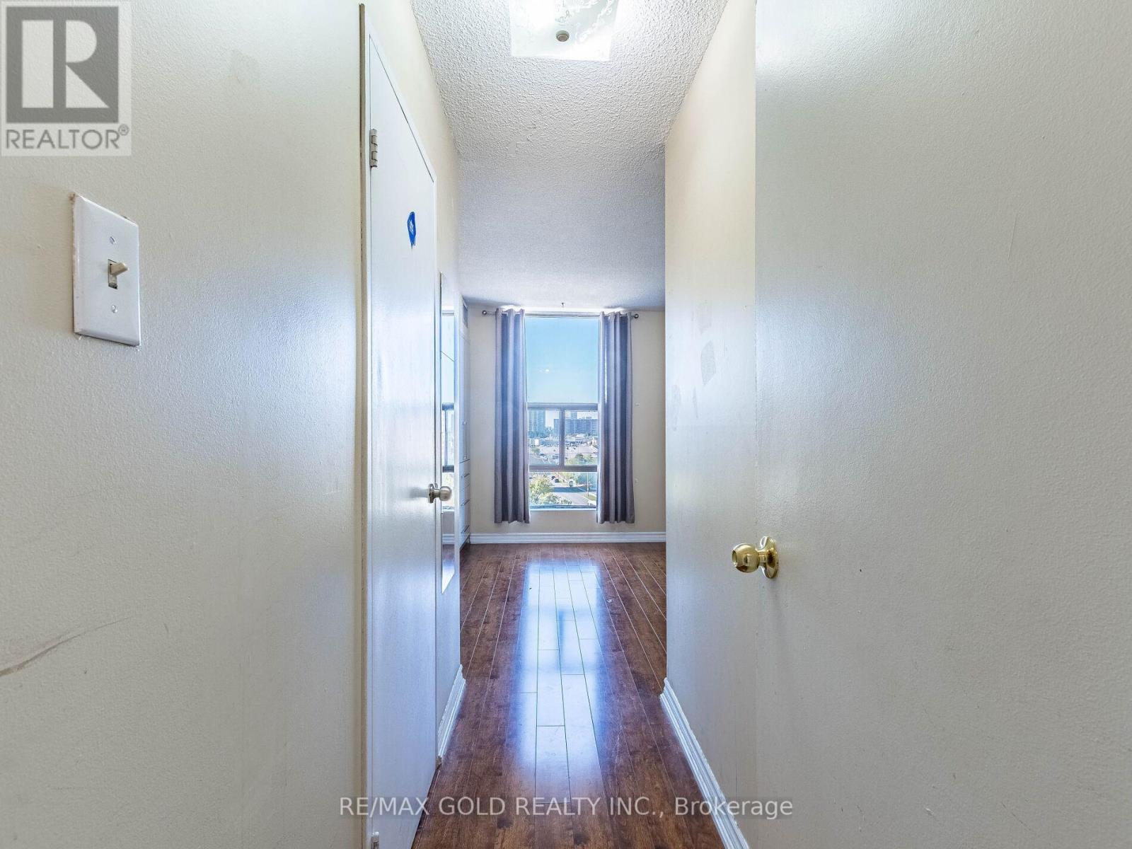 1010 - 17 Knightsbridge Road, Brampton, Ontario  L6T 3X9 - Photo 24 - W12408456
